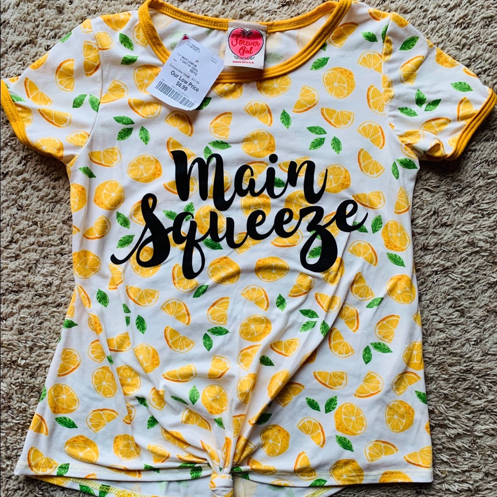 Girls t-shirt, size 10/12